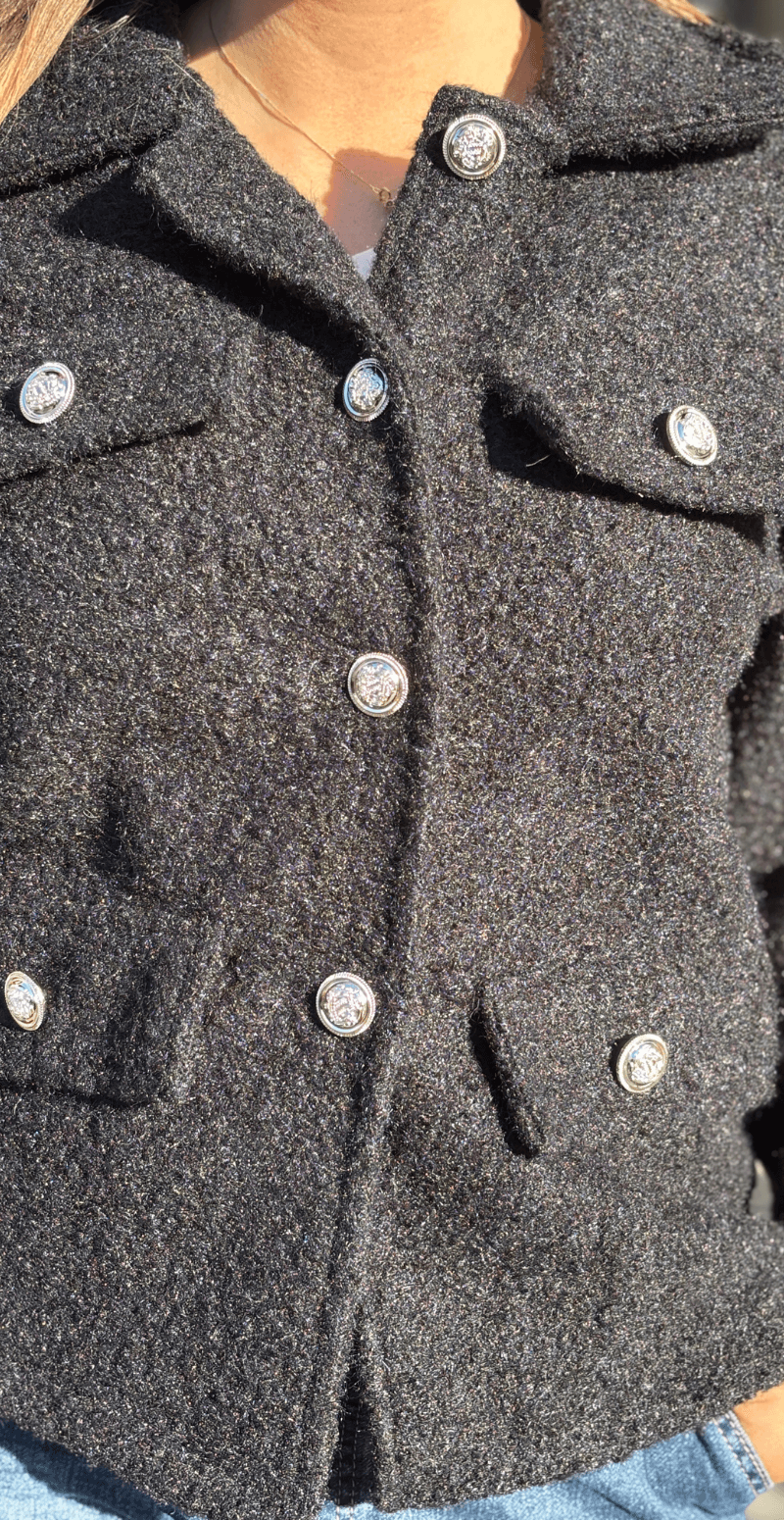 Anastacia klassisk jakke med pynteknapper sort