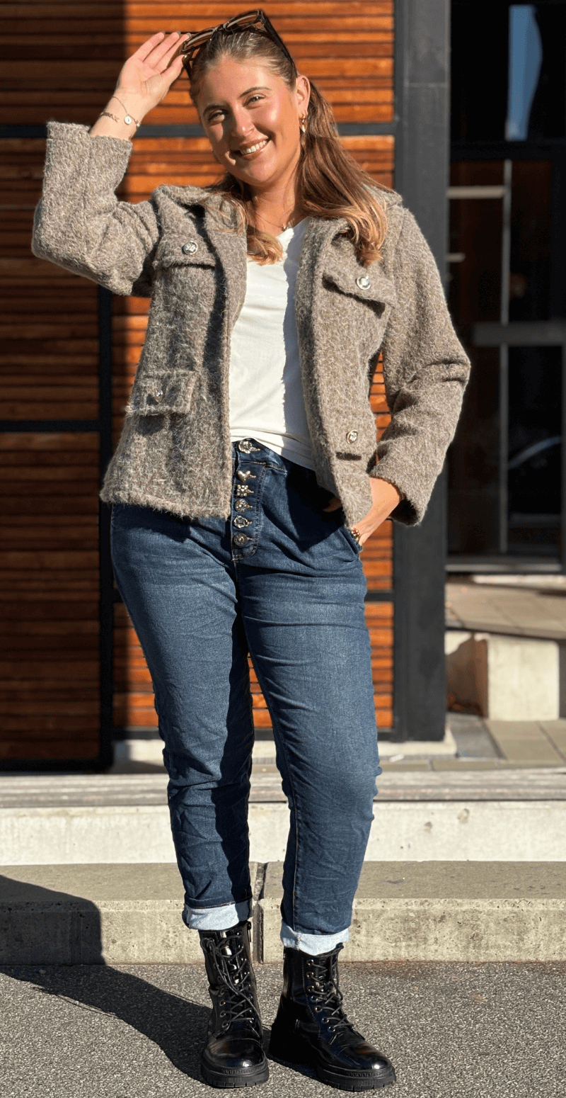 Anastacia klassisk jakke med pynteknapper fango