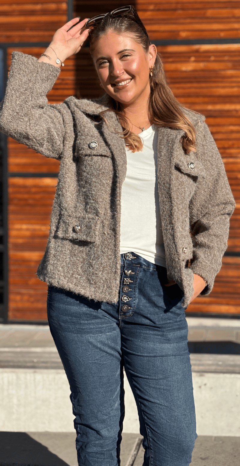 Anastacia klassisk jakke med pynteknapper fango